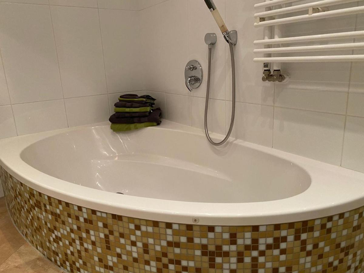 Ferienwohnung Sophia Inzing ภายนอก รูปภาพ